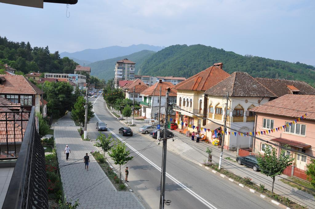 Yes Home Calimanesti Exterior foto